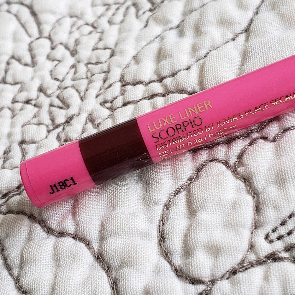 Juvia's Place Lux Lip Liner in Scorpio